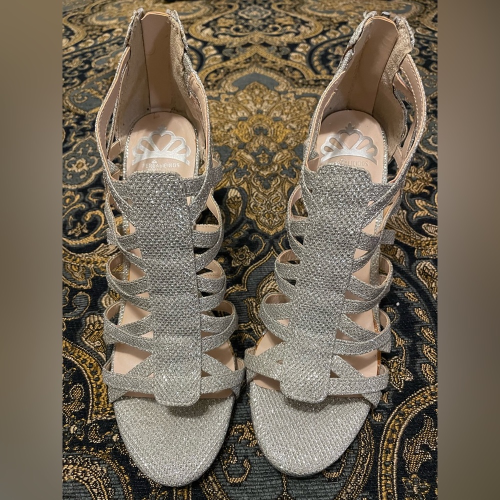 Silver strapped with zipper Fergalicious by Fergie, sz 6 US, 4 UK, 36 Eur.